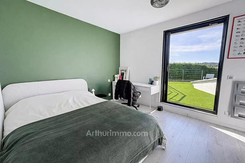 Maison - 140 m² - 5 pièces