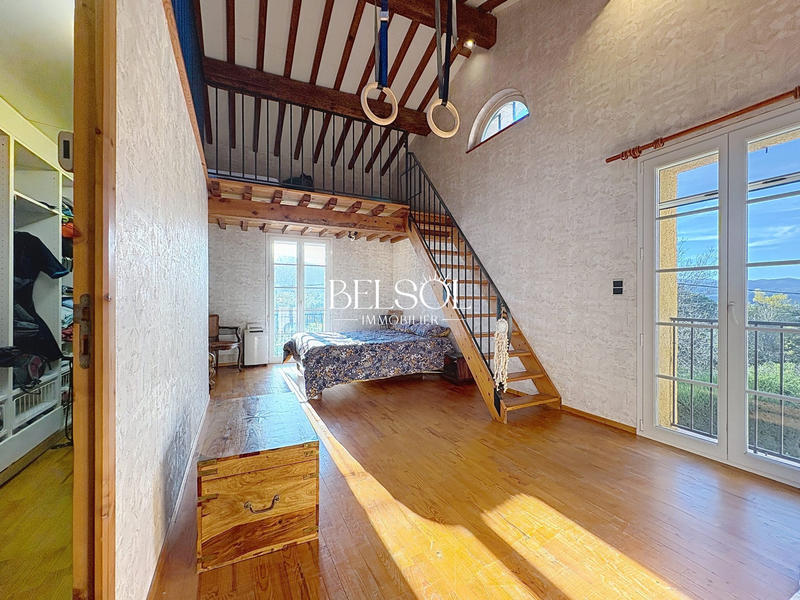 Mas - 295 m² - 10 pièces