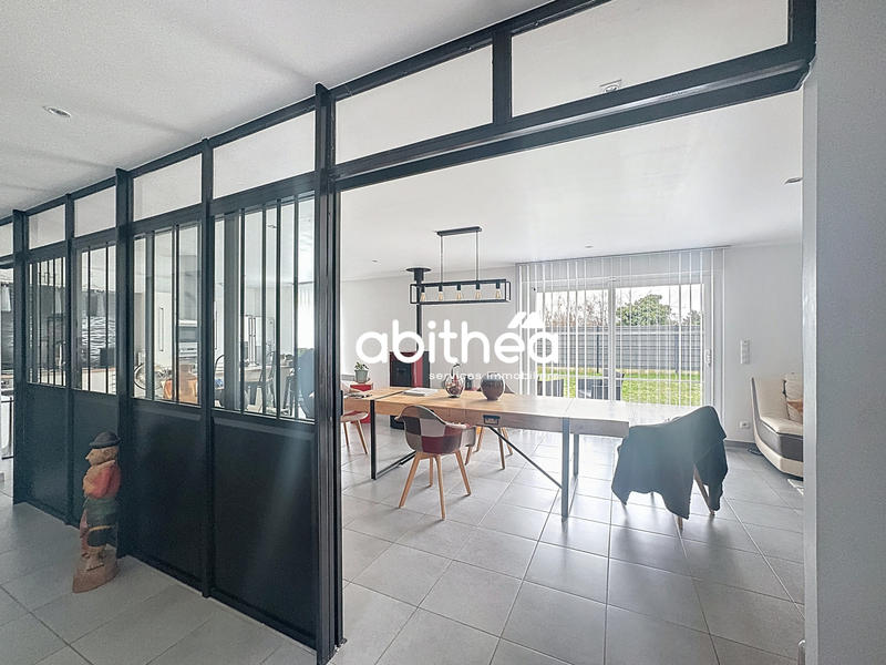 Maison - 112 m² - 4 pièces