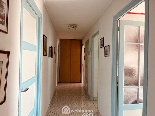 Appartement - 99 m² - 3 pièces