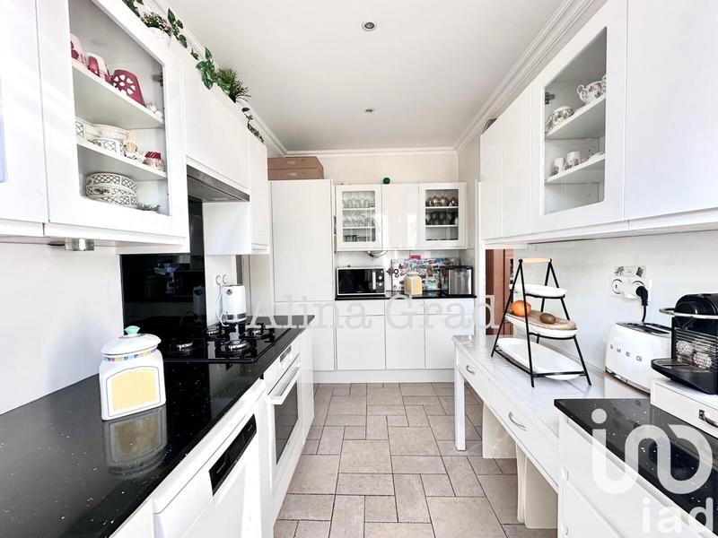 Maison - 122 m² - 7 pièces