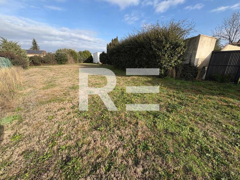 Terrain constructible - 794 m²