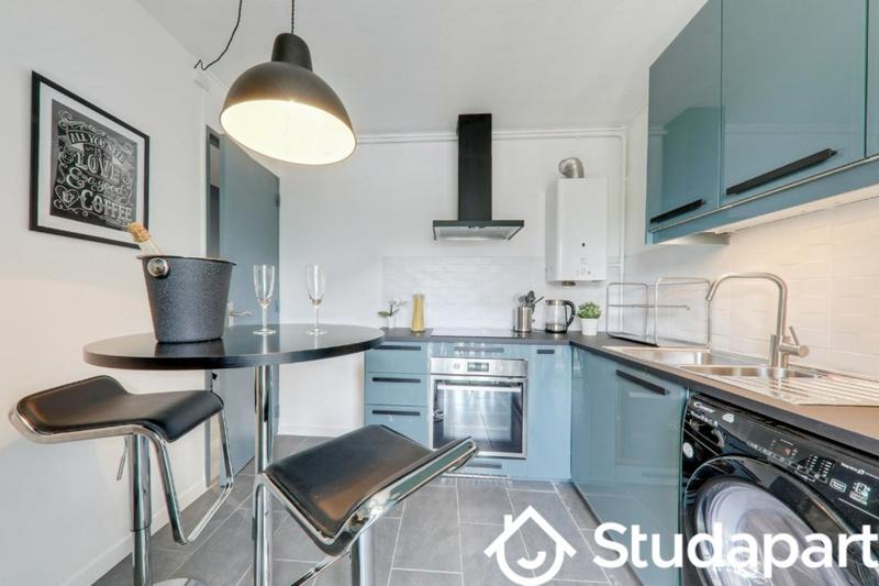 Chambre - 12 m² - 1 pièce