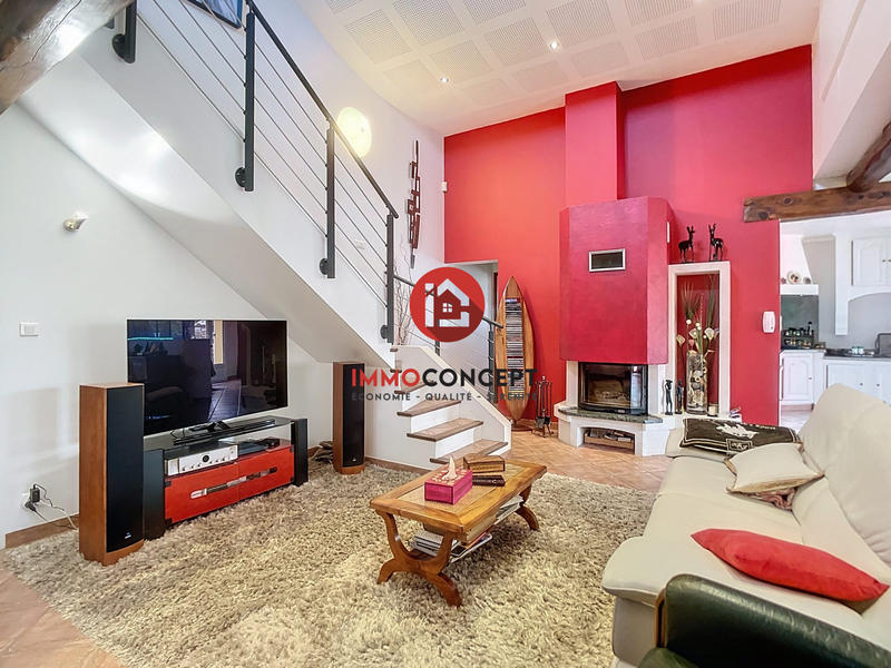 Maison traditionnelle - 140 m² - 5 pièces