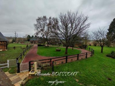 Maison - 275 m² - 6 pièces