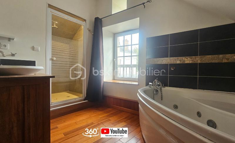 Maison en pierre - 235 m² - 7 pièces