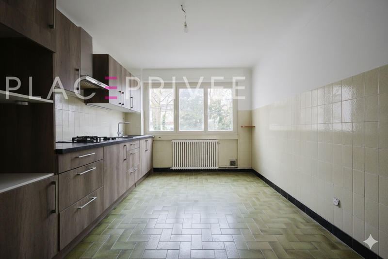 Appartement - 102 m² - 4 pièces