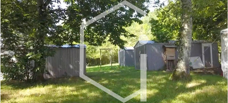 Propriété - 482 m² - 7 pièces