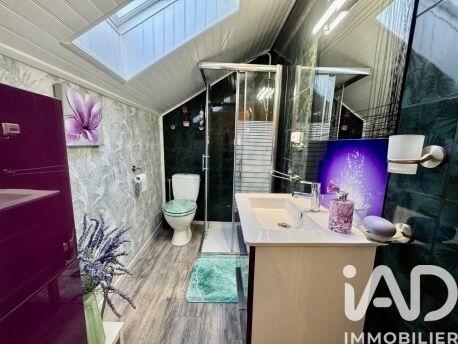 Maison - 212 m² - 4 pièces