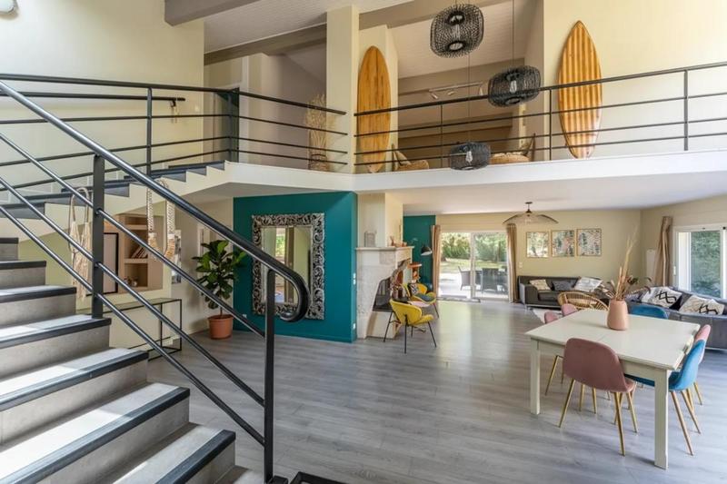 Villa - 218 m² - 7 pièces