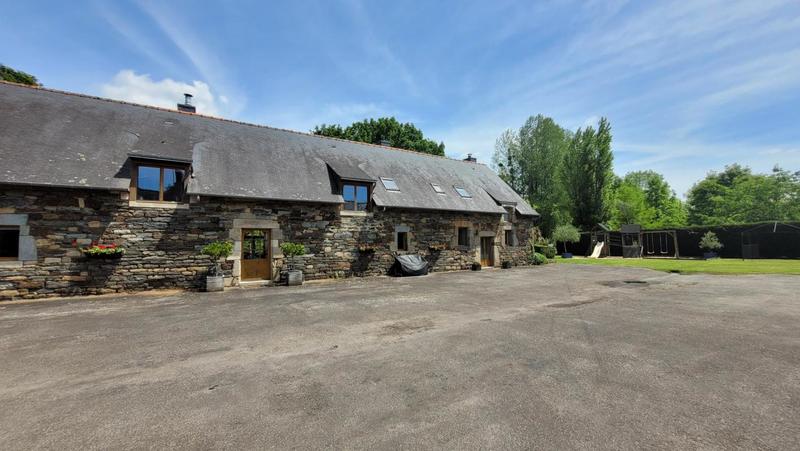 Propriété - 535 m² - 22 pièces