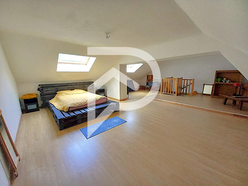 Maison - 115 m² - 6 pièces