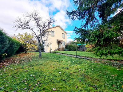 Maison - 199 m² - 10 pièces