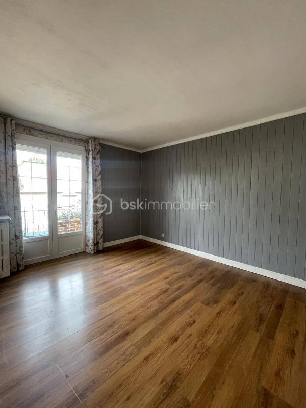 Maison traditionnelle - 169 m² - 7 pièces