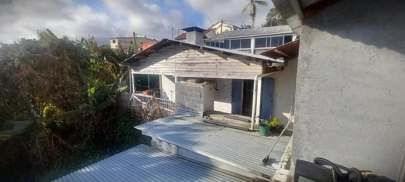 Maison - 217 m² - 8 pièces