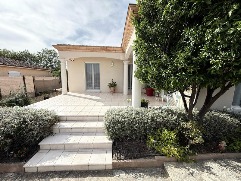 Maison - 93 m² - 4 pièces