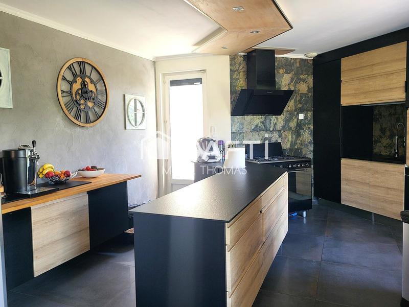 Maison - 156 m² - 6 pièces