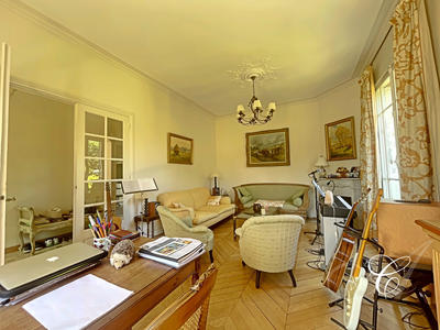 Villa - 183 m² - 6 pièces