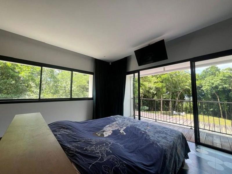 Villa - 395 m² - 9 pièces