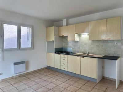 Maison - 83 m² - 4 pièces