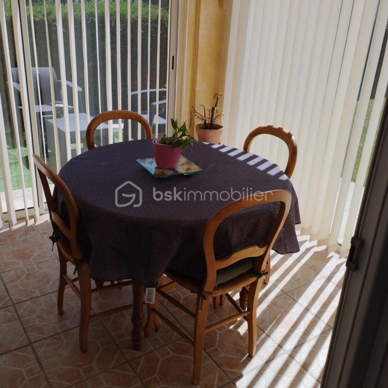 Maison traditionnelle - 104 m² - 5 pièces