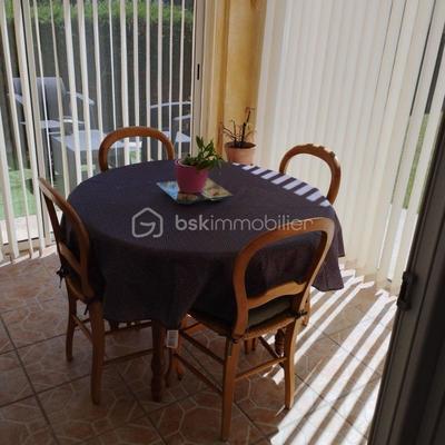 Maison traditionnelle - 104 m² - 5 pièces