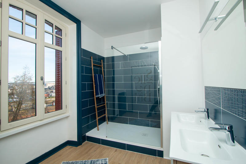 Maison - 204 m² - 8 pièces