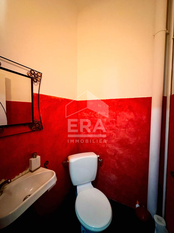 Maison - 235 m² - 8 pièces