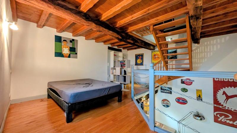 Maison ancienne - 170 m² - 8 pièces