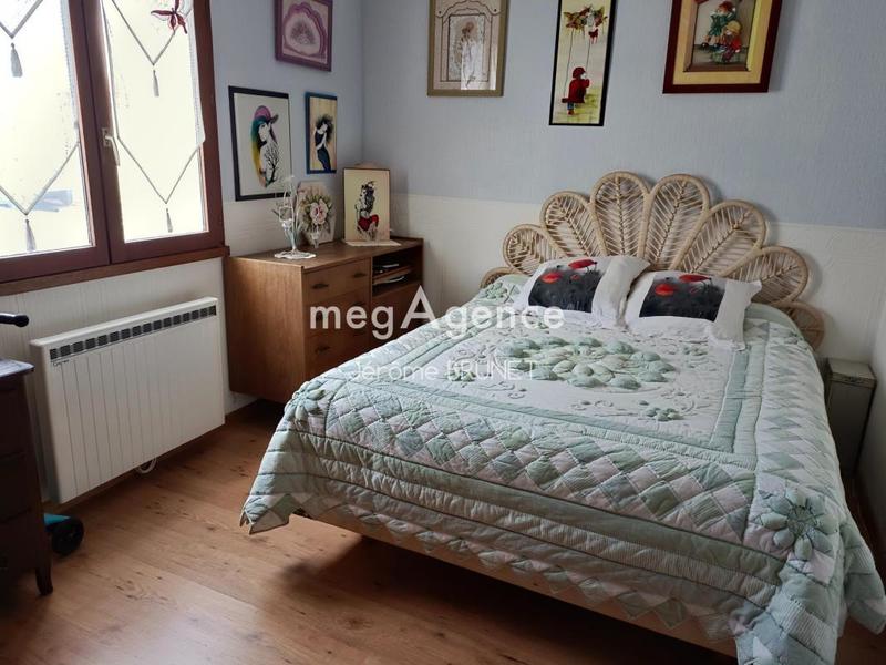 Maison - 137 m² - 5 pièces