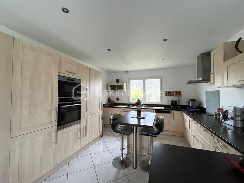 Maison - 166 m² - 7 pièces