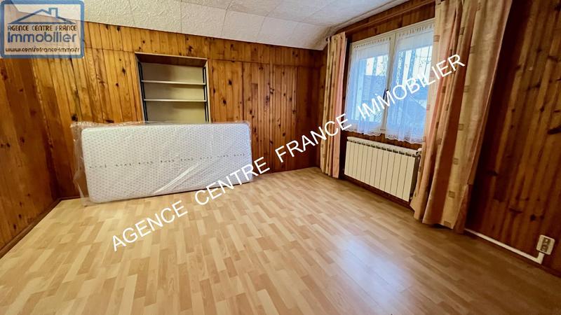 Maison - 99 m² - 5 pièces