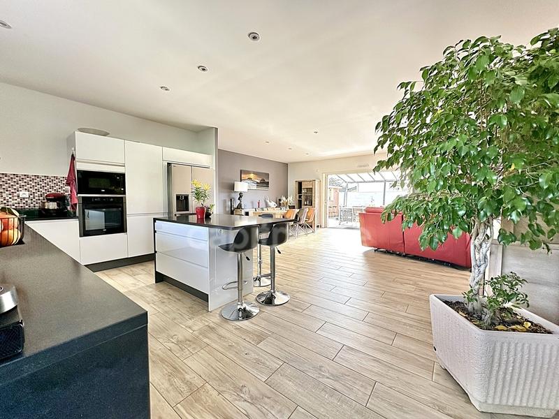 Maison - 112 m² - 5 pièces