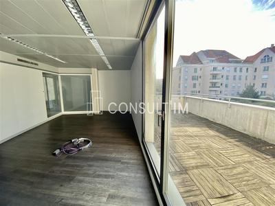 Bureau - 639 m²