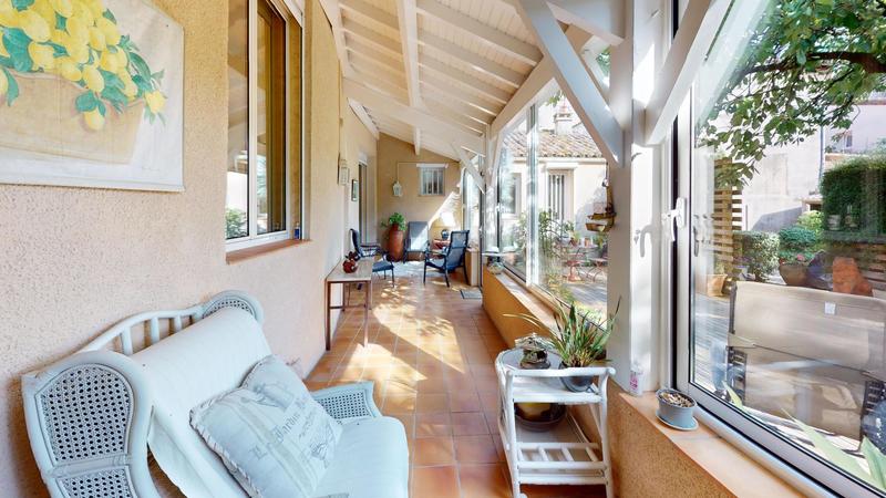 Maison - 245 m² - 7 pièces