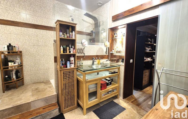 Maison - 226 m² - 6 pièces