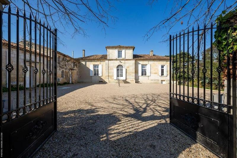 Maison bourgeoise - 540 m² - 15 pièces