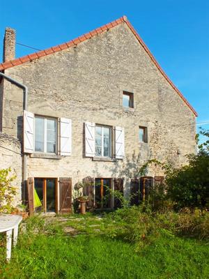 Maison en pierre - 174 m² - 4 pièces