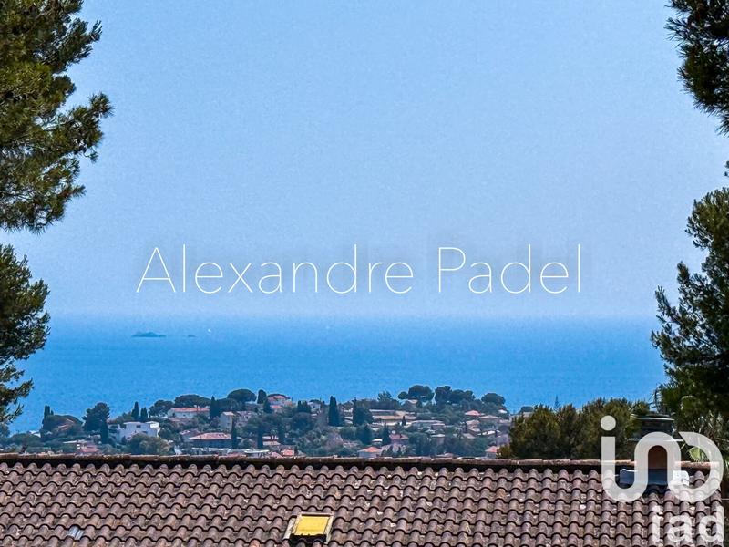 Maison - 270 m² - 10 pièces