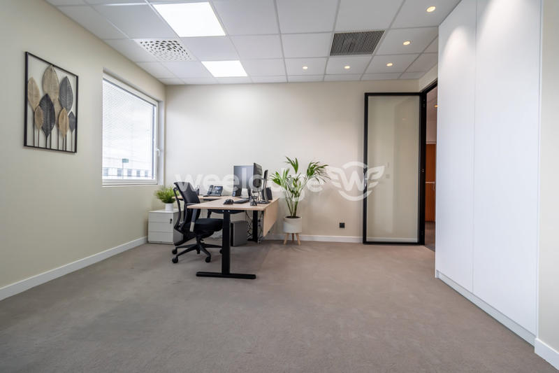 Bureau - 67 m² - 3 pièces