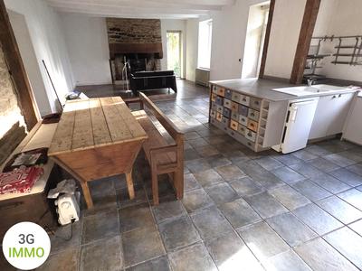 Maison - 150 m² - 5 pièces