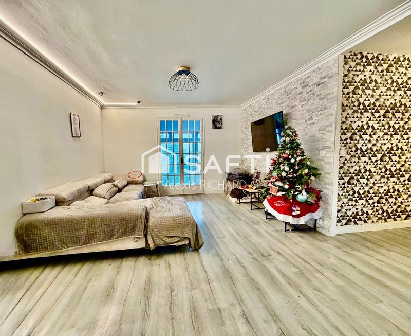 Maison - 93 m² - 4 pièces