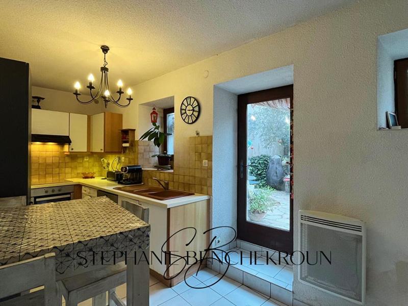 Maison - 180 m² - 5 pièces