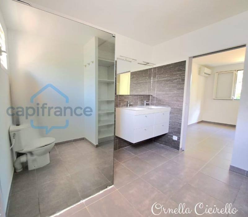 Maison - 111 m² - 4 pièces