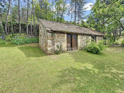 Maison - 274 m² - 9 pièces