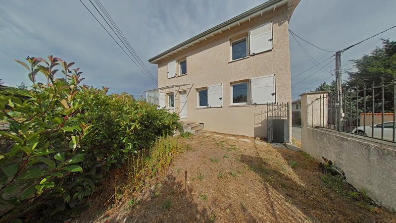 Maison traditionnelle - 94 m² - 4 pièces