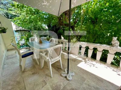 Maison bourgeoise - 138 m² - 8 pièces