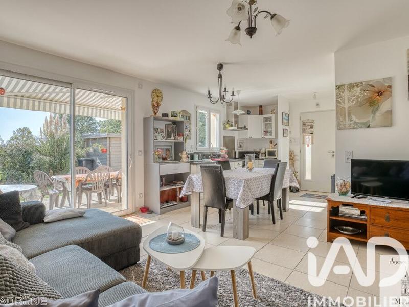 Maison - 169 m² - 8 pièces