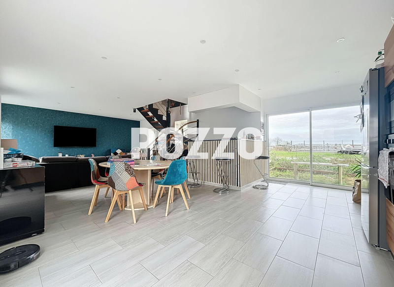 Maison - 128 m² - 4 pièces