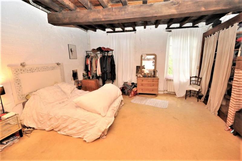 Maison de village - 400 m² - 10 pièces